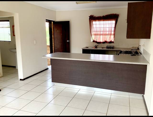 2 BEDROOM APARTMENT FOR SALE IN HONEYPARK